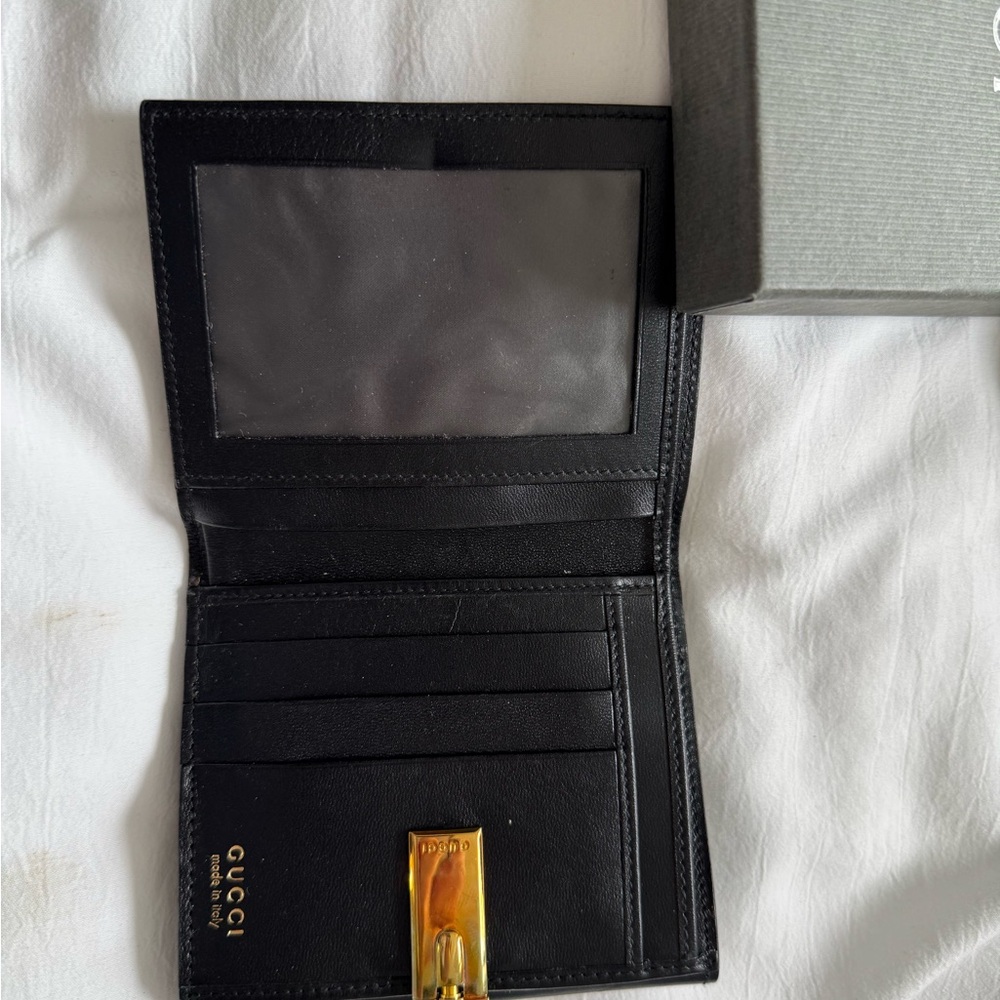 Authentic vintage Gucci Tom Ford era bifold Black Wallet with Gold Buckle - Picture 2 of 5